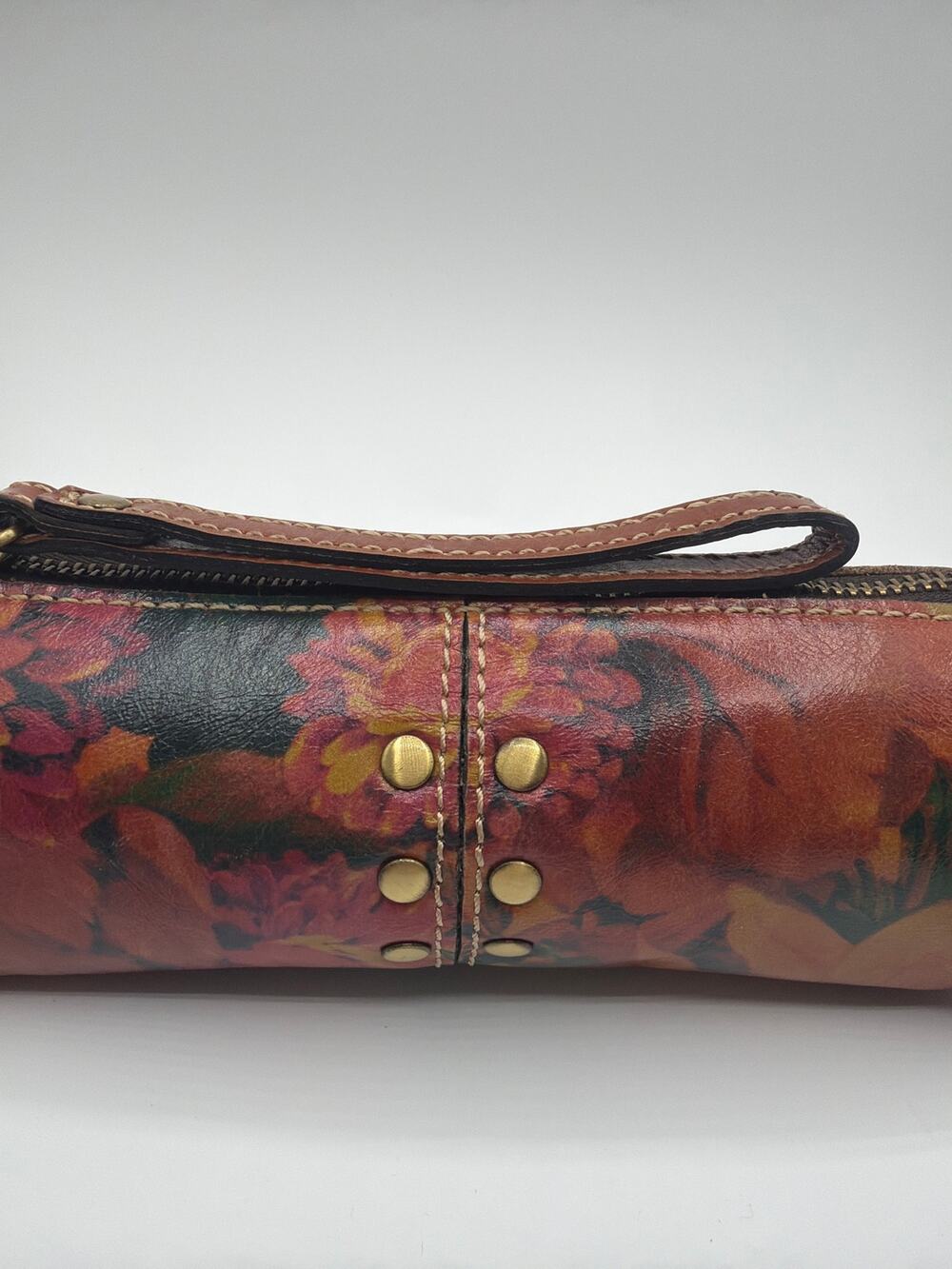 ⭐️ Patricia Nash Isla Floral Leather Wristlet Oblong Pouch Preppy Boho NWOT
